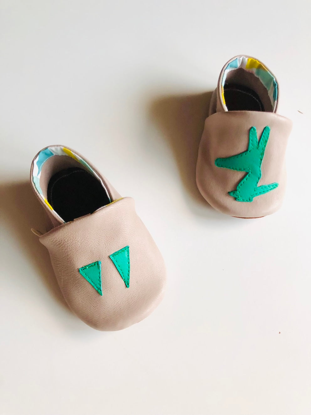 PIOLOU Les Chaussons en cuir chaussons bébé 6-12 mois beige