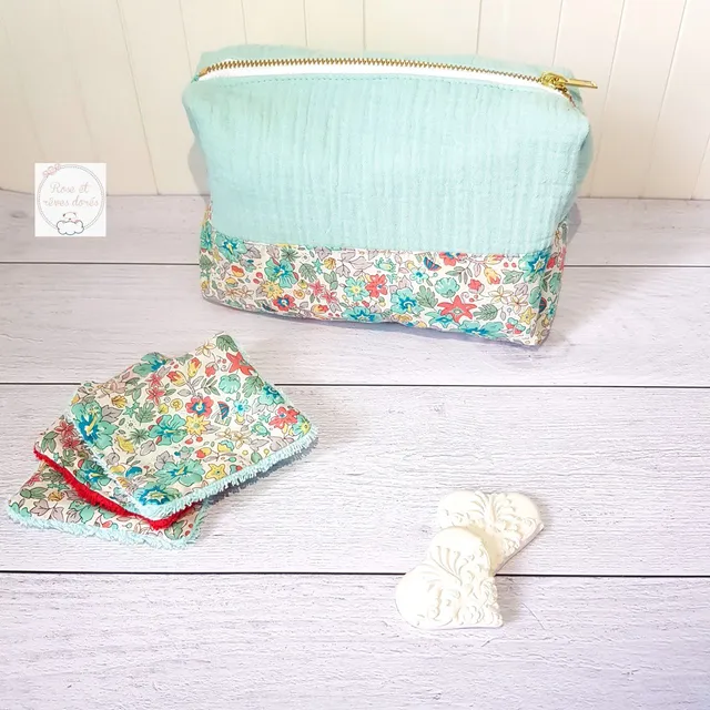 Rose et rêves dorés Trousses de toilette Trousse de toilette Flora