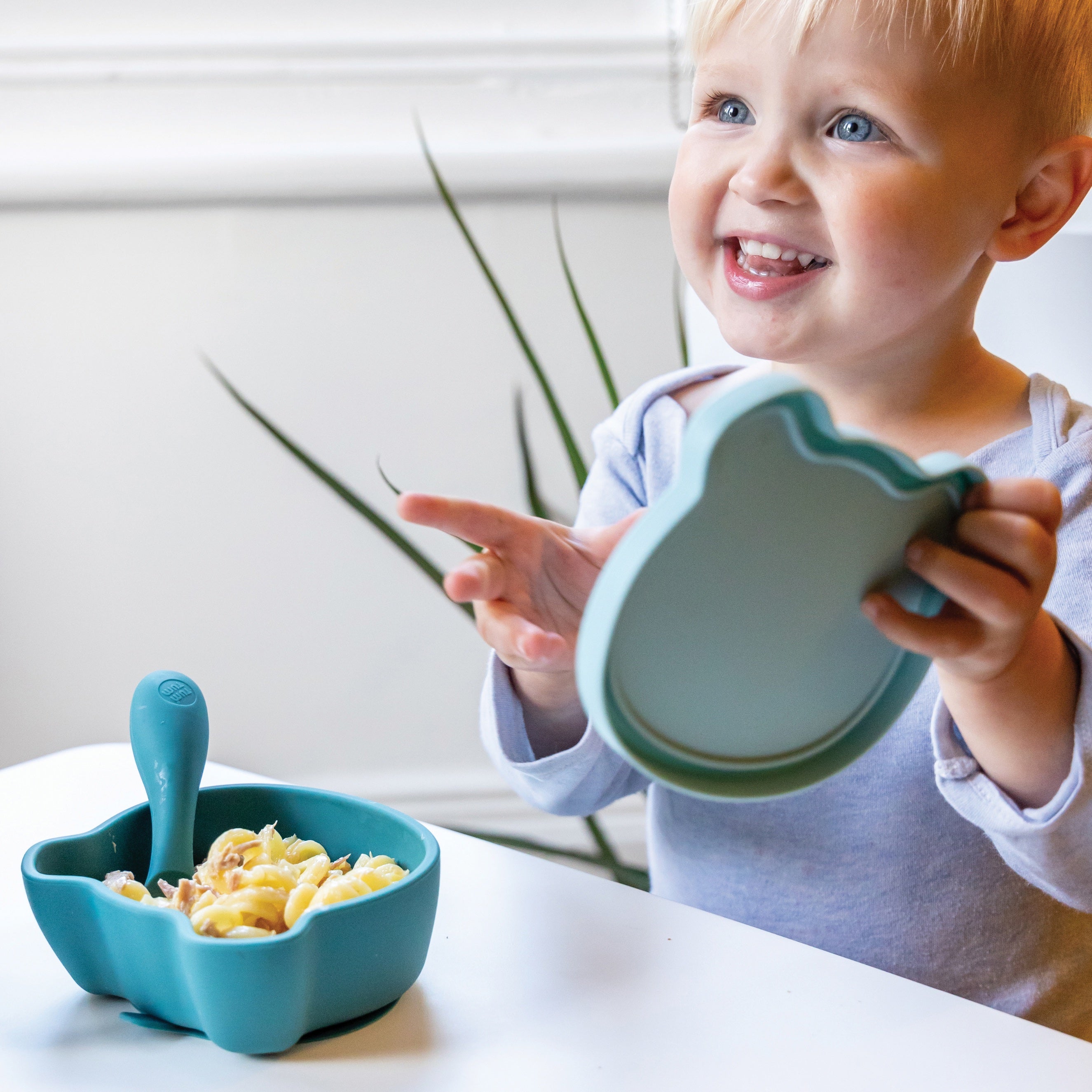 Tum Tum Bowls & Plates set repas bébé bleu en silicone avec ventouses