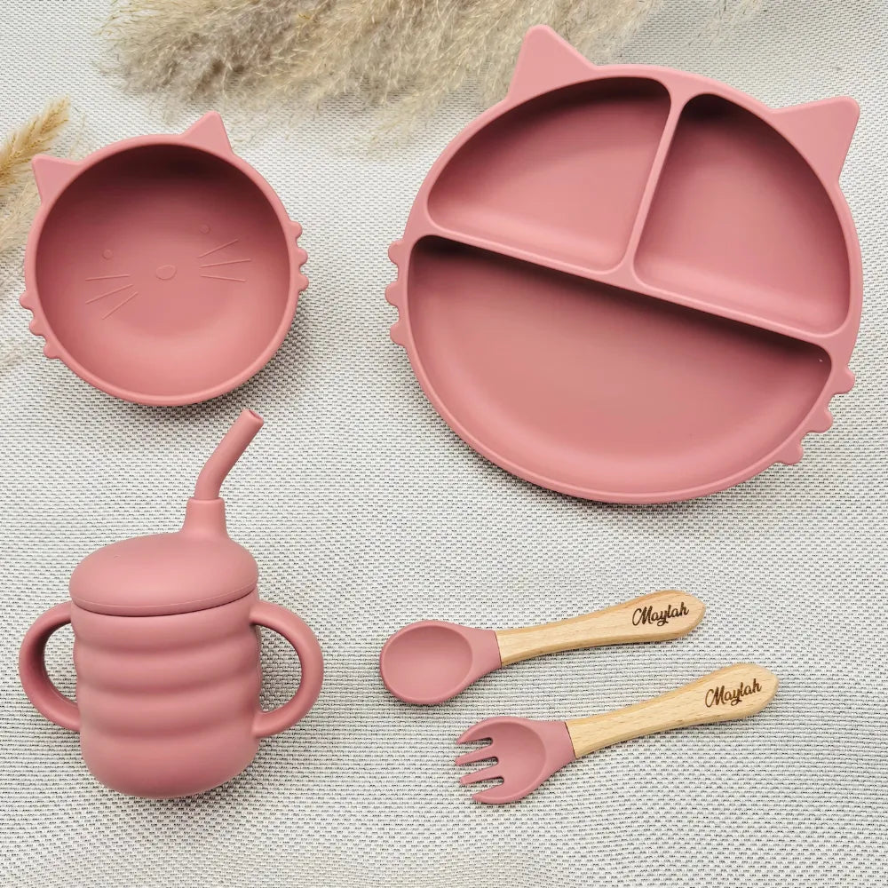 Baby-Crea Coffret repas bébé assiette chat vert olive avec bol tasse couverts
