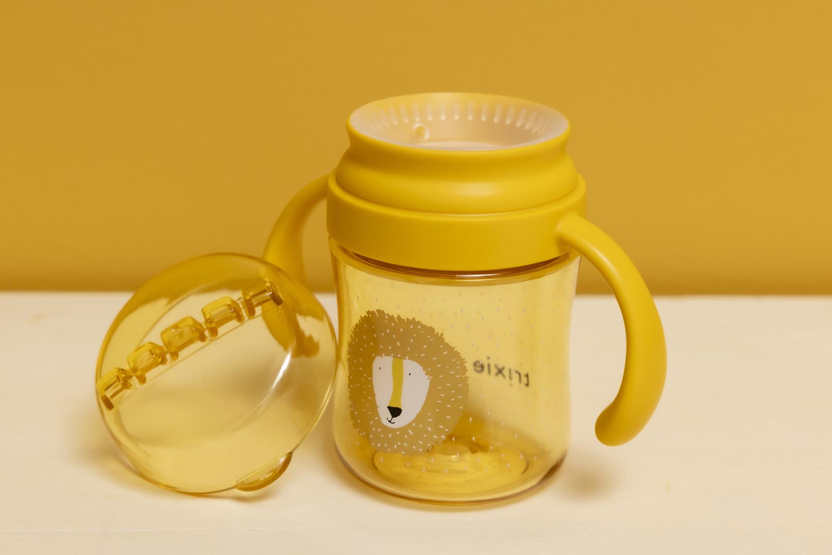 Trixie Baby Tasses et gobelets Gobelet 360° avec poignées Mr. Lion anti-fuite