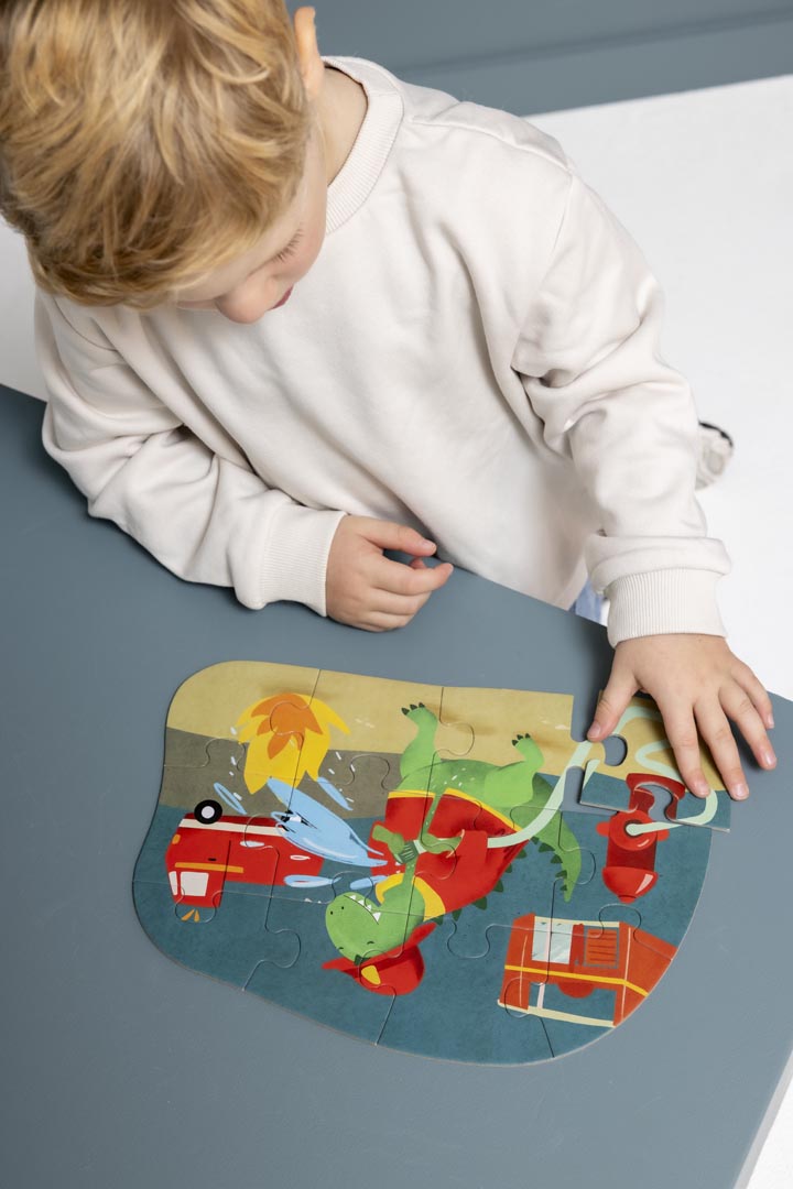 Trixie Baby Jeux, puzzles & livres Puzzle à forme Pompier Mr. Dino 12 pièces