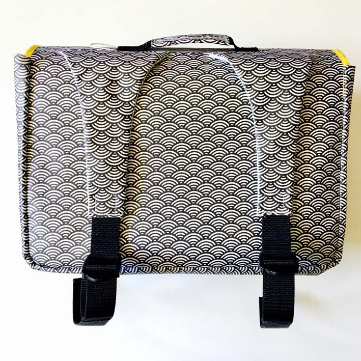 PIOLOU Le Cartable Primaire Cartable CP primaire scooters noir et blanc