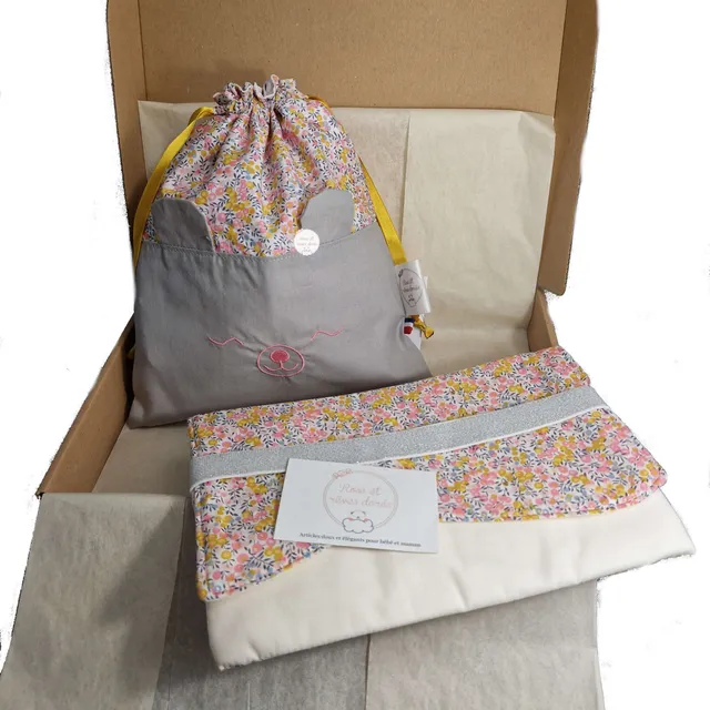 Rose et rêves dorés Coffrets cadeaux Coffret cadeau Jasmin pochon et pochette carnet de santé
