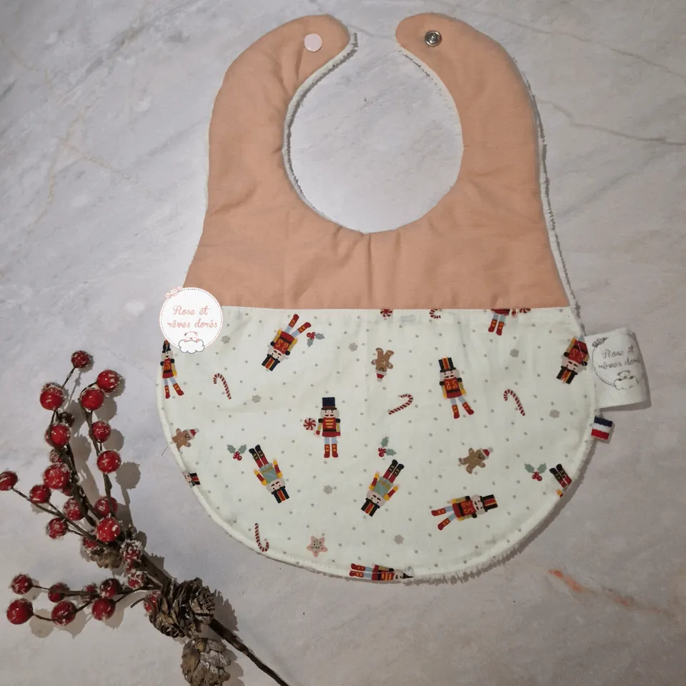Rose et rêves dorés Bavoirs casse-noisette rose bavoir bébé de Noël