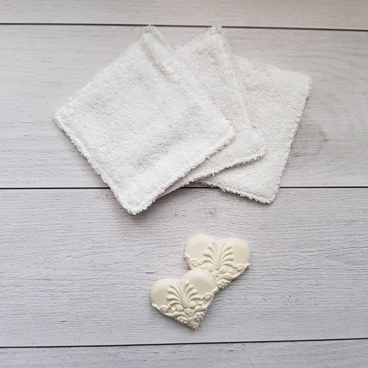 Rose et rêves dorés Lingettes, serviette visage, gants Lot de 3 lingettes June’s meadow lavables
