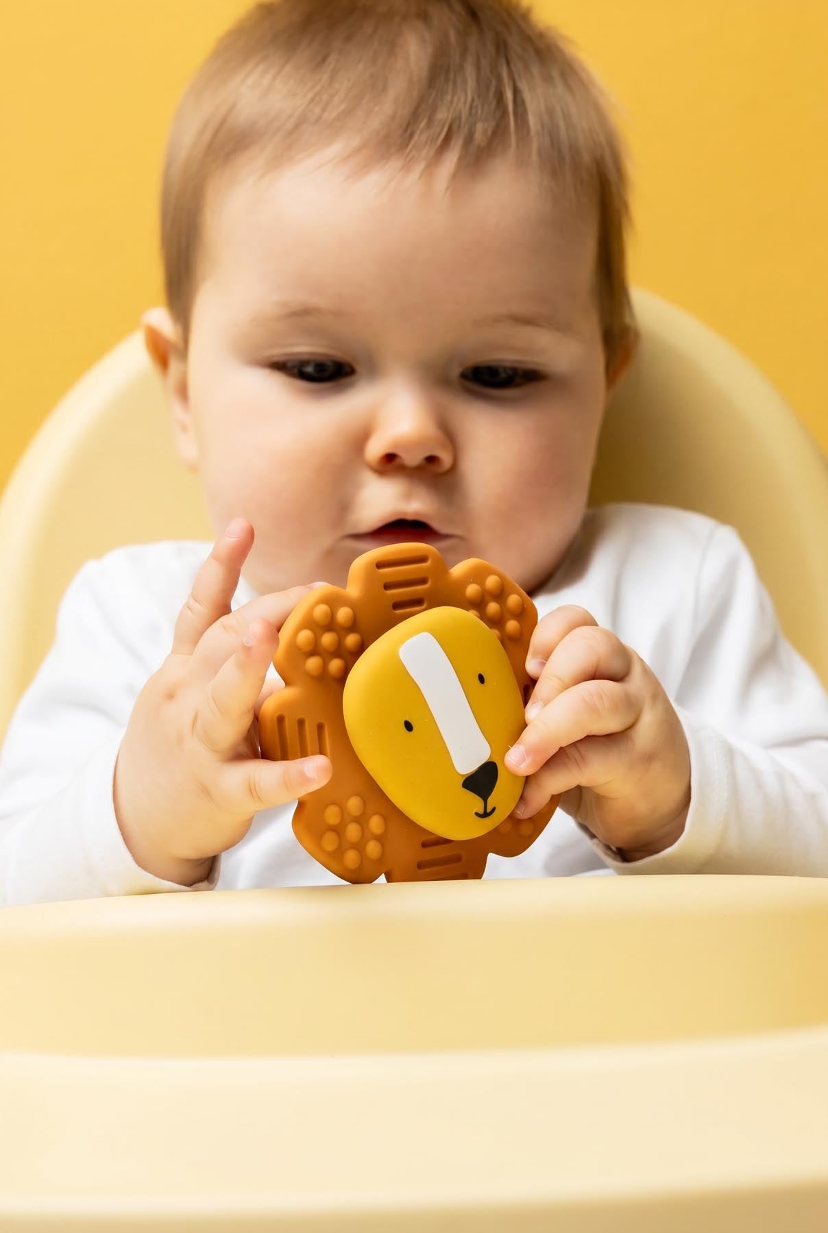Trixie Baby Jouets sensoriels Mr. Lion spinner à ventouse en silicone