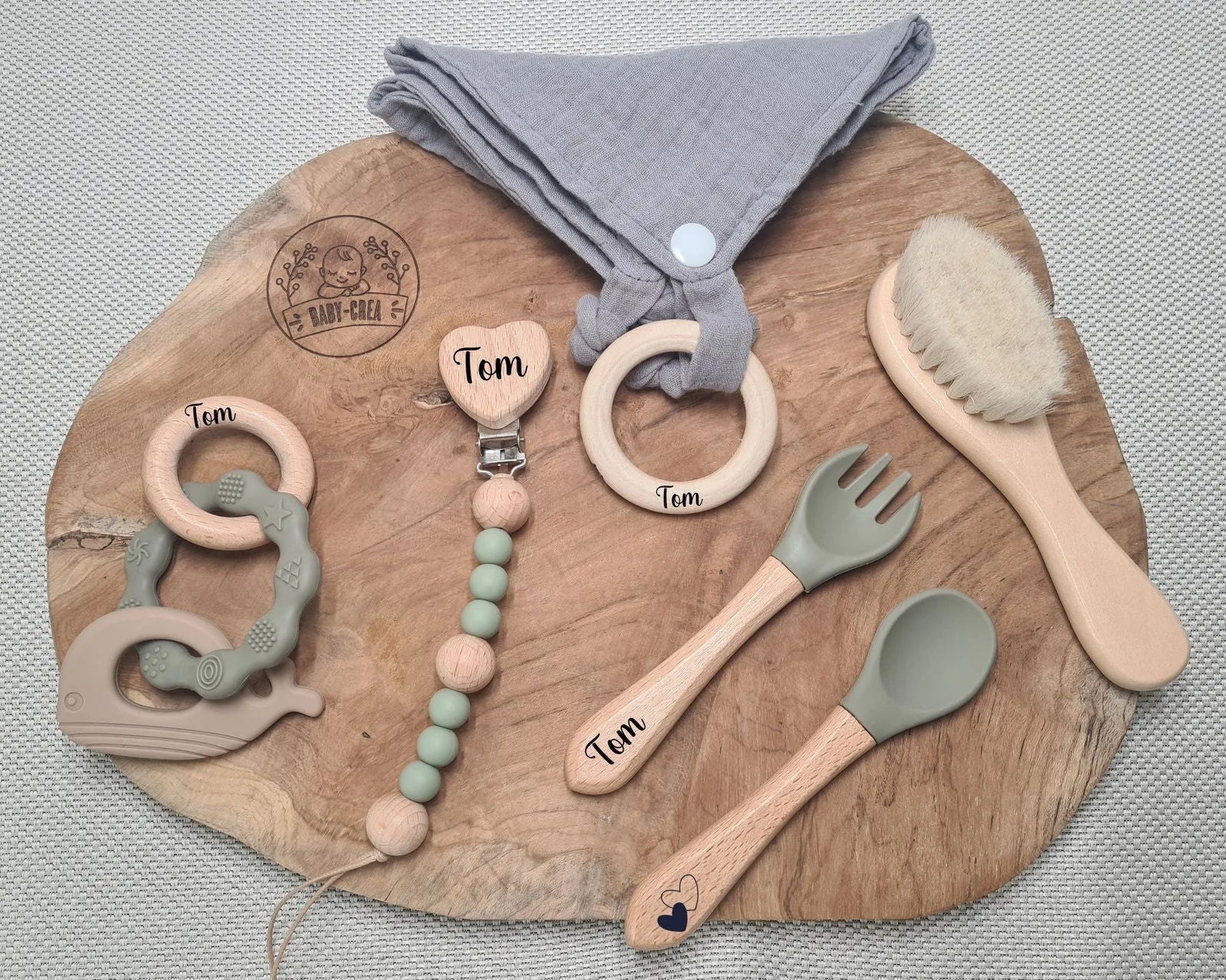 Baby-Crea Coffret naissance personnalisé édition Dauphin vert olive