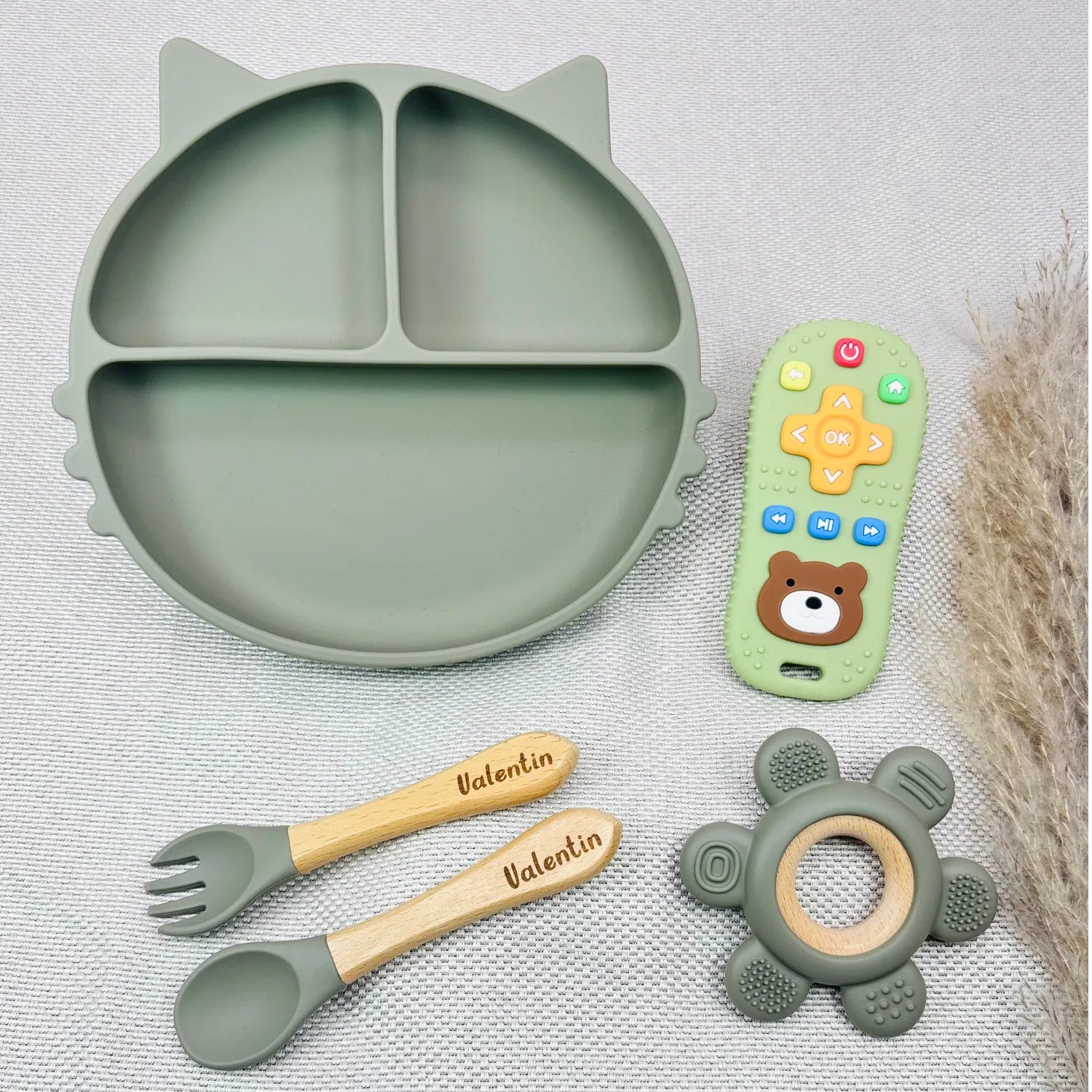 Baby-Crea Coffret repas bébé assiette silicone vert olive personnalisé
