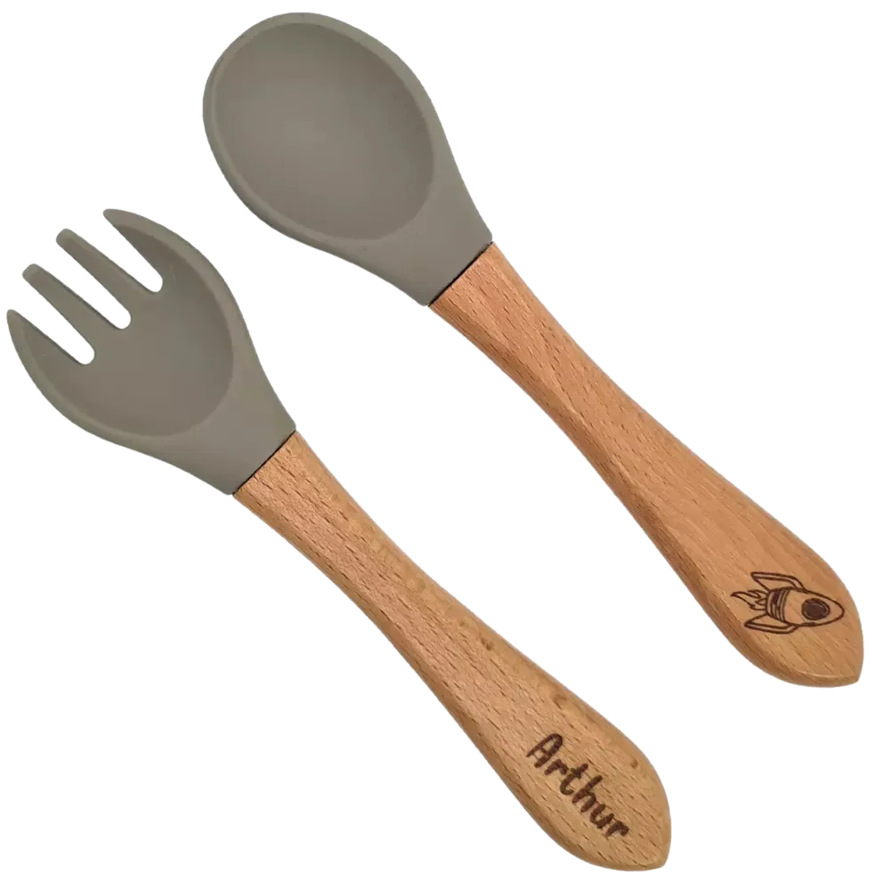Baby-Crea Vaisselle Bébé couverts personnalisés bois et silicone Rouge tomette