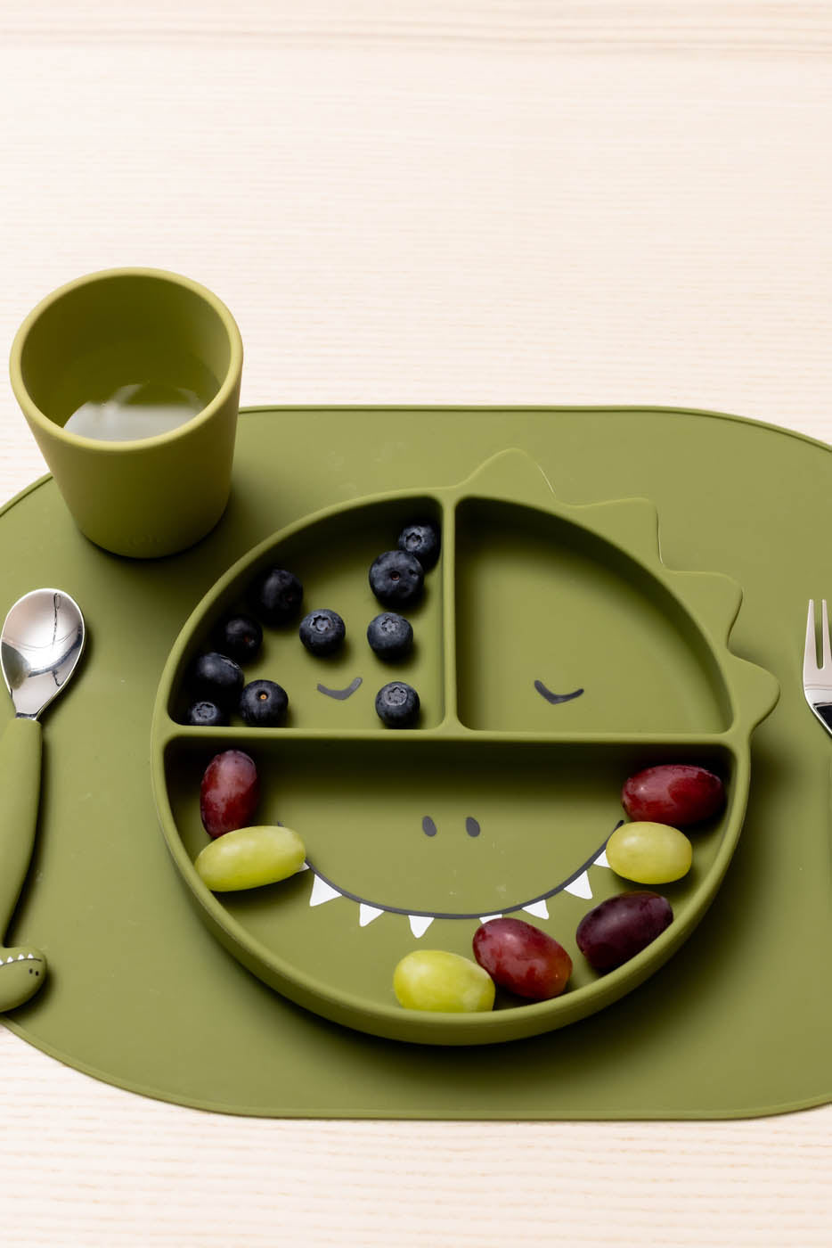 Trixie Baby Vaisselle Set de table en silicone Mr. Dino