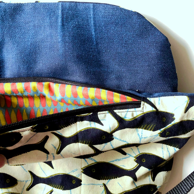 Piolou Le Sac Banane La banane wax écrue fish sac banane PM