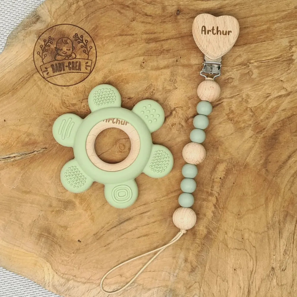 Baby-Crea Coffret naissance personnalisé Attache tétine et anneau rose pâle