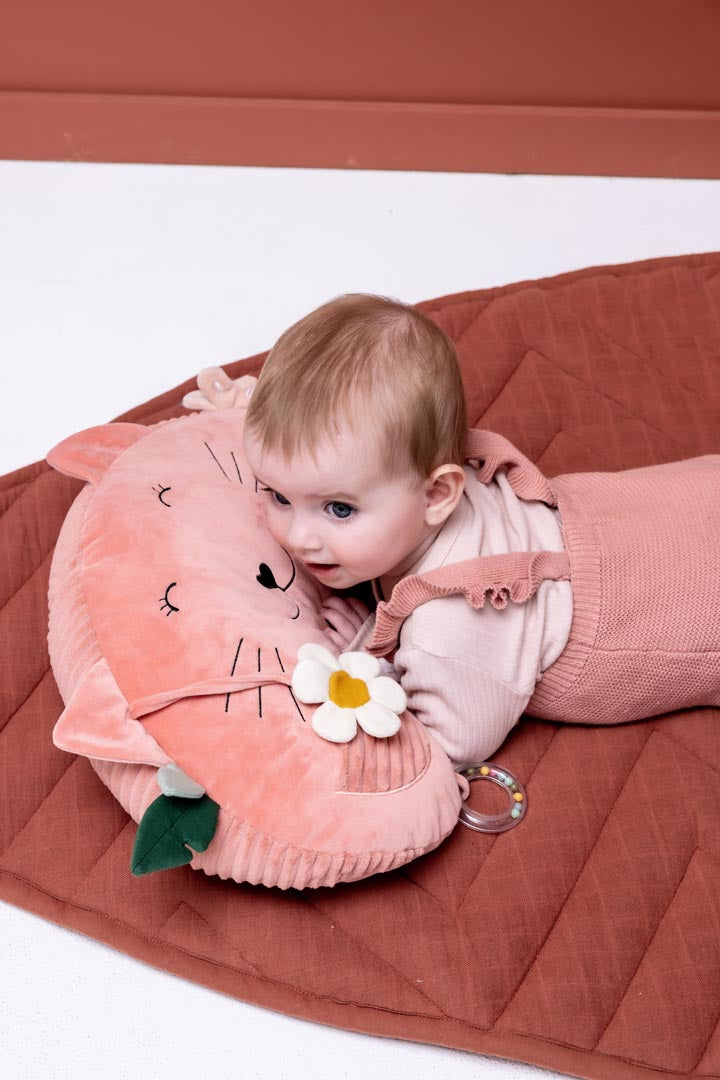 Trixie Baby Temps sur le ventre coussin d'activités Mrs. Cat
