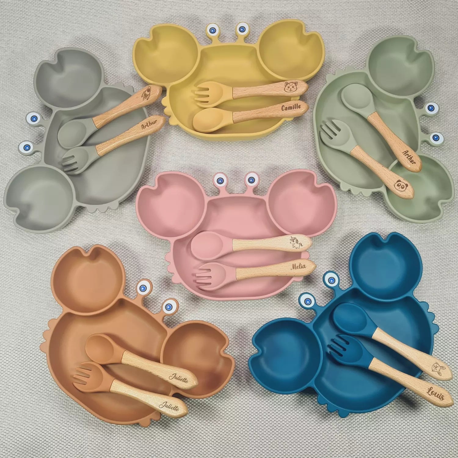 Baby-Crea Coffret repas bébé Modèle Crabe set repas vert olive personnalisé