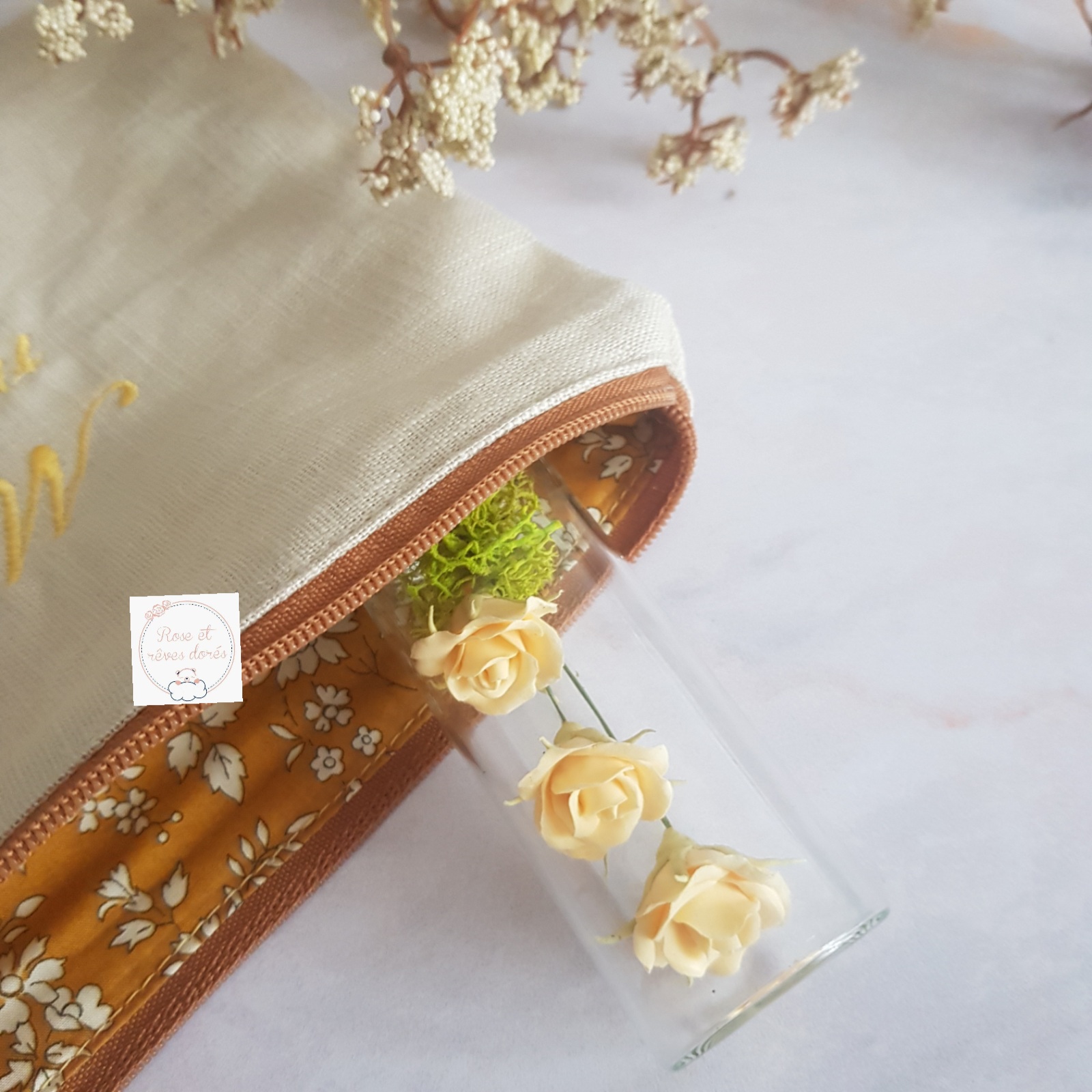 Rose et rêves dorés Pochette Maman merveilleuse pochette brodée