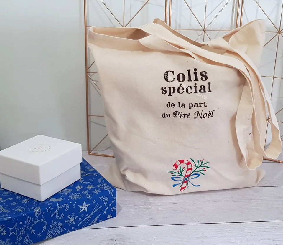 Rose et rêves dorés Noël tote bag de Noël écru motif sucre d’orge brodé