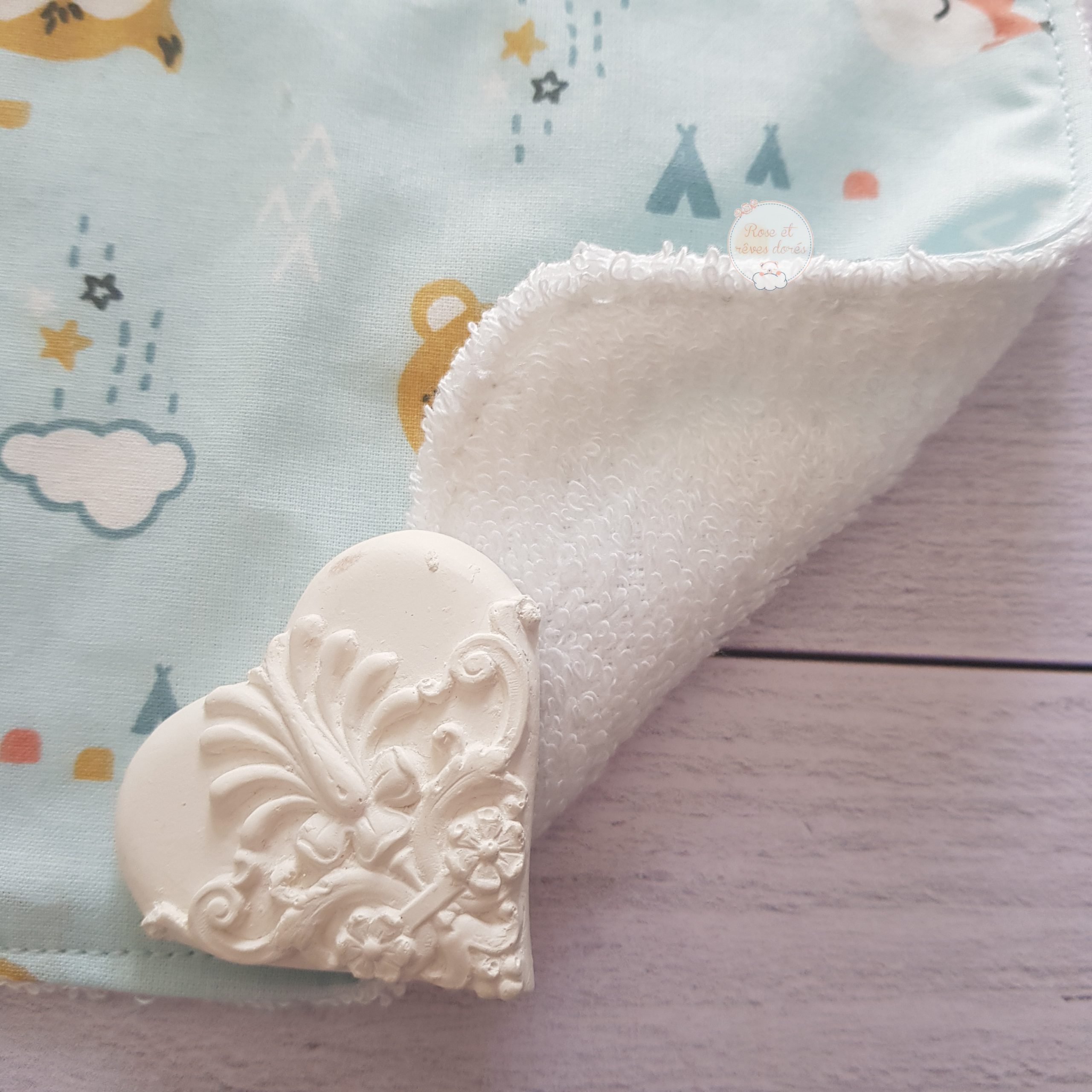 Rose et rêves dorés Bavoirs Bavoir pour bébé animaux de la forêt en coton et bambou