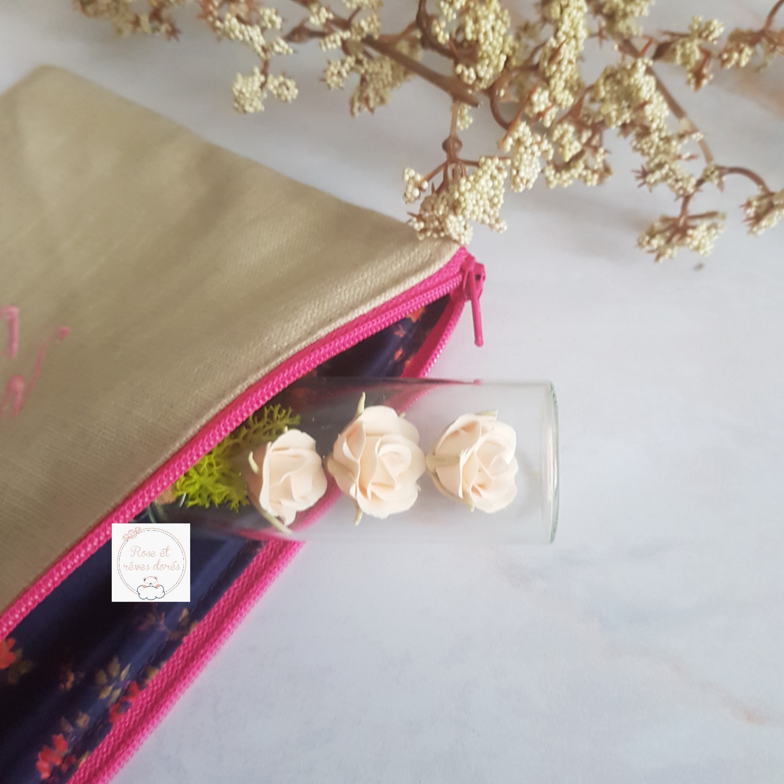 Rose et rêves dorés Pochette Maman tendresse pochette brodée