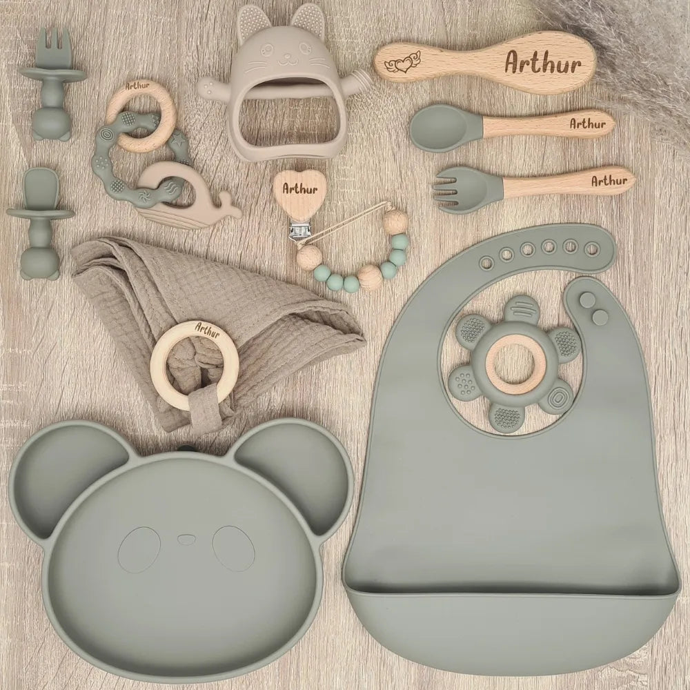 Baby-Crea Coffret naissance personnalisé 10 accessoires Vert olive