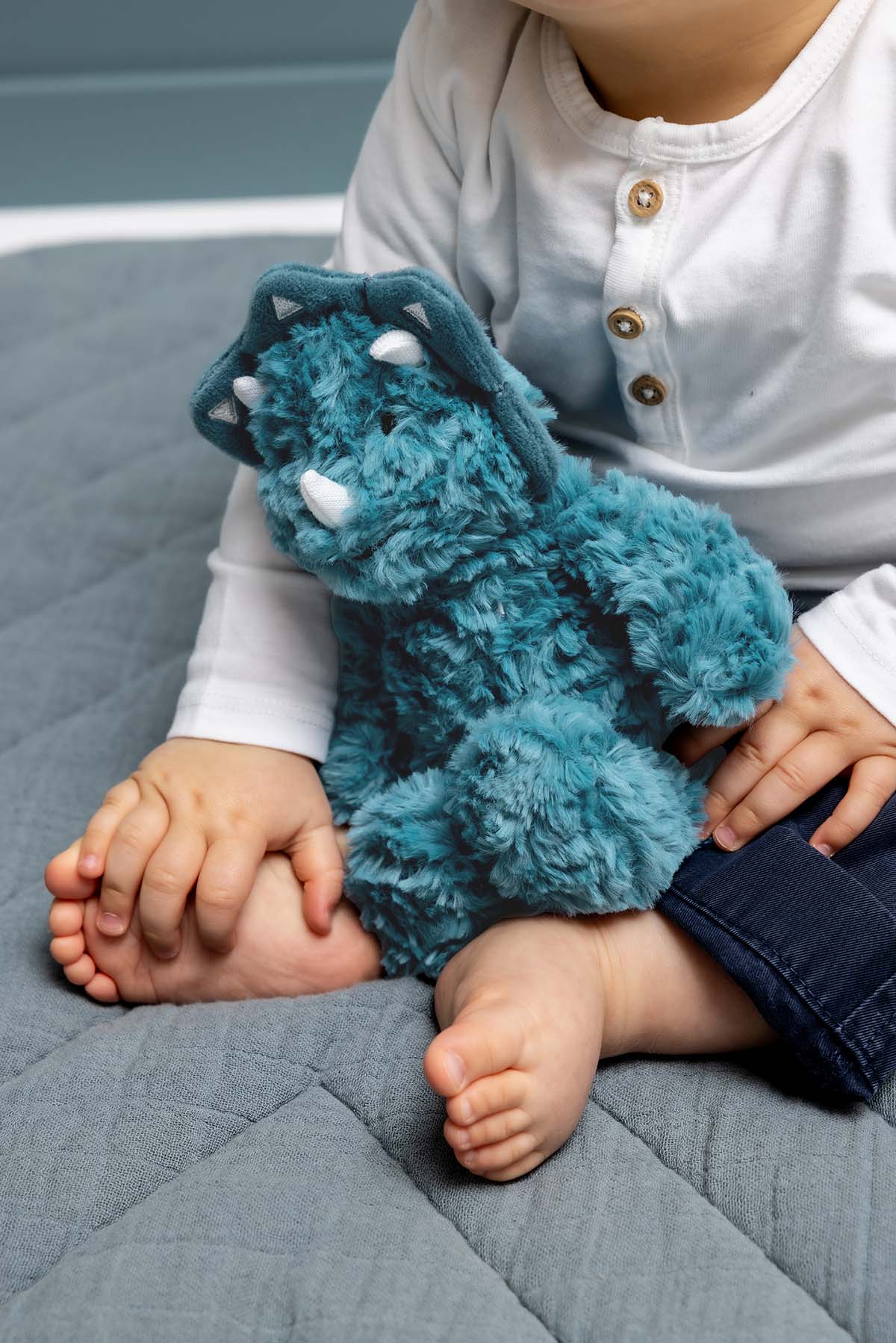 Trixie Baby Premiers jouets Mr. Triceratops peluche bébé
