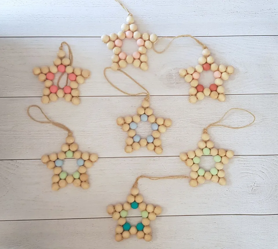 Rose et rêves dorés Noël étoile de Noël à accrocher en perles de bois et silicone