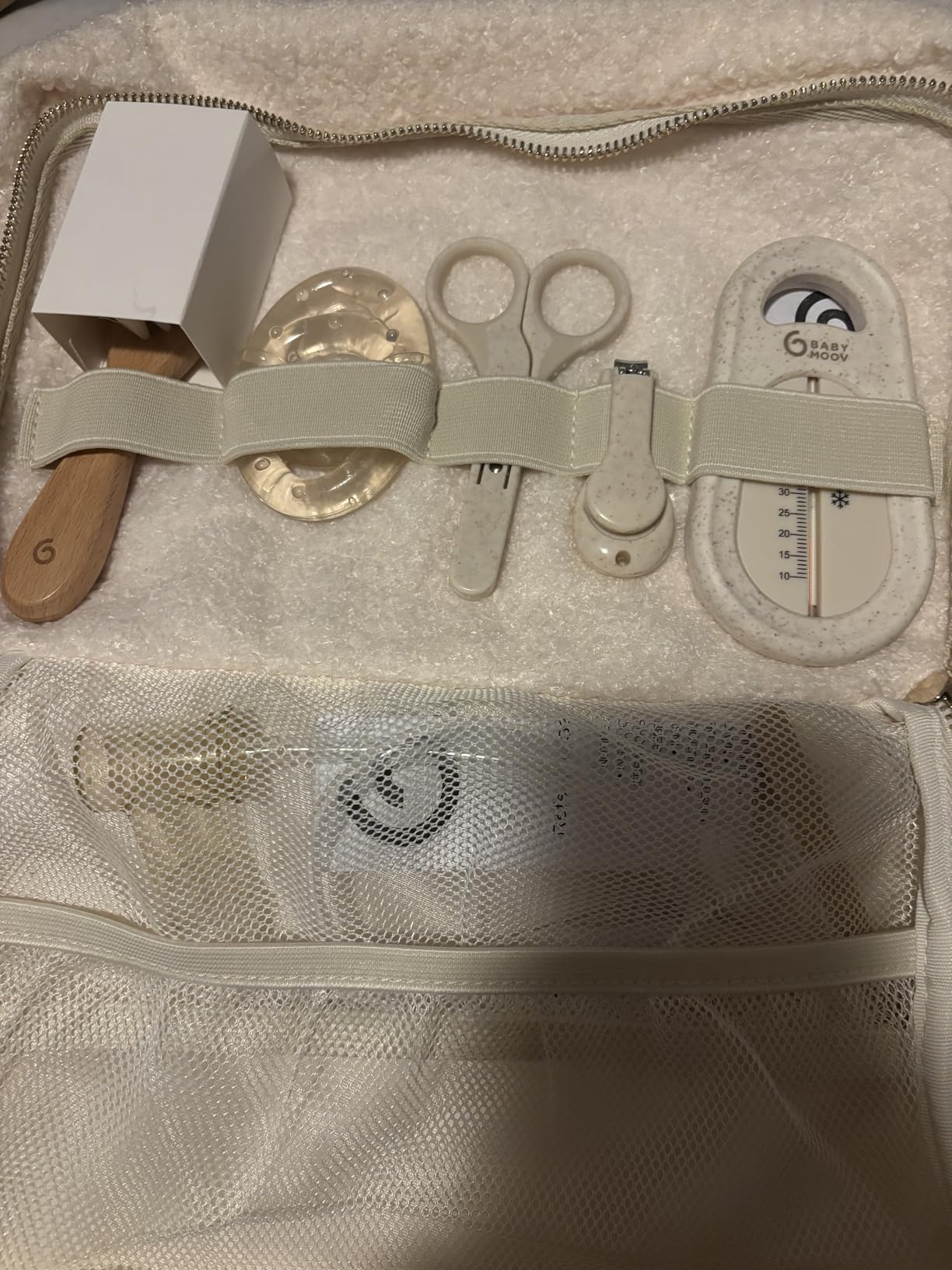 Babymoov Moov / Moov & trousse de soin bébé 11 accessoires beige 6 L