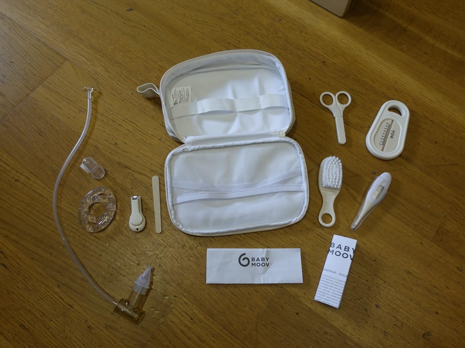 Babymoov Moov / Moov & trousse de soin bébé 9 accessoires nomade