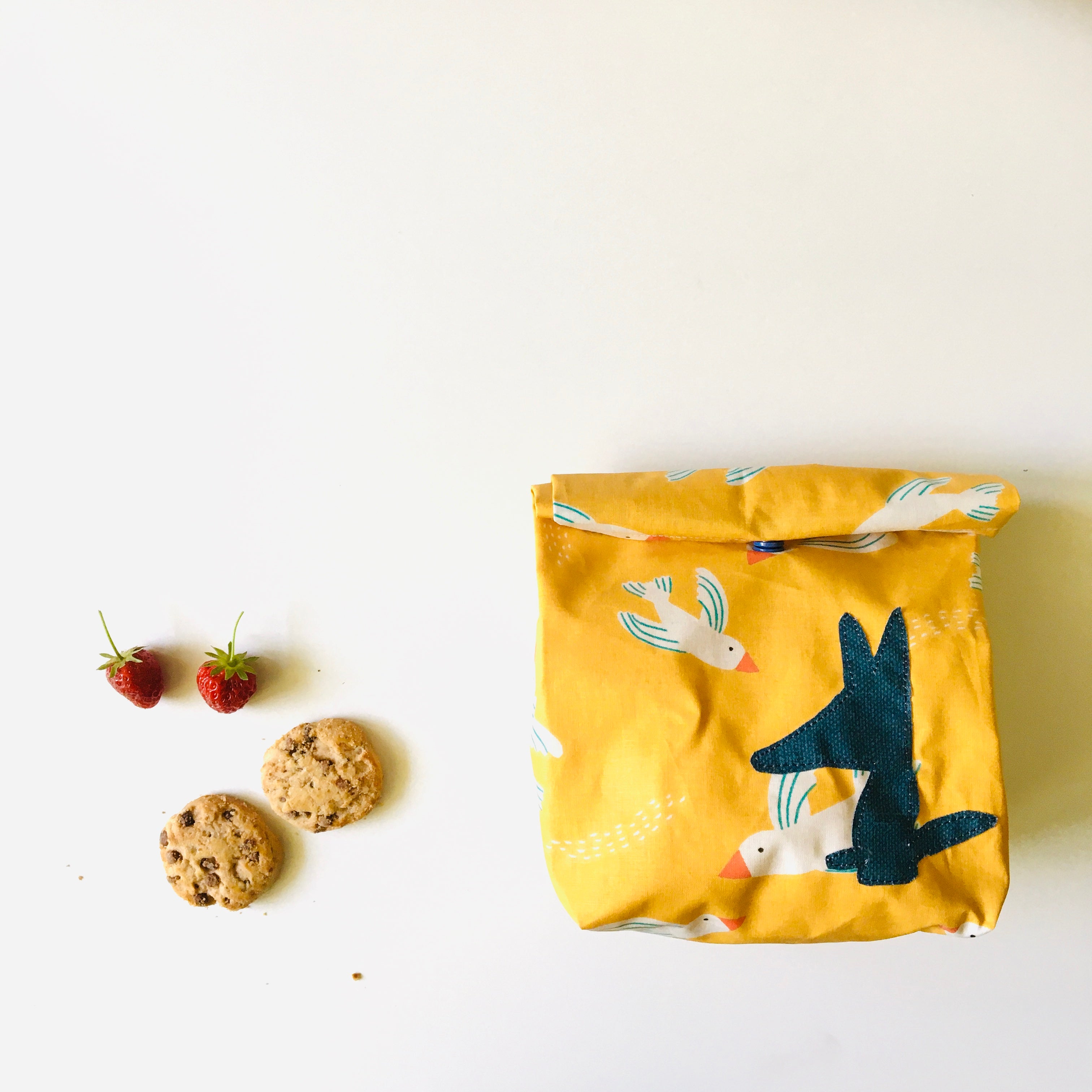 PIOLOU Le lunch-bag PM lunch bag jaune oiseaux