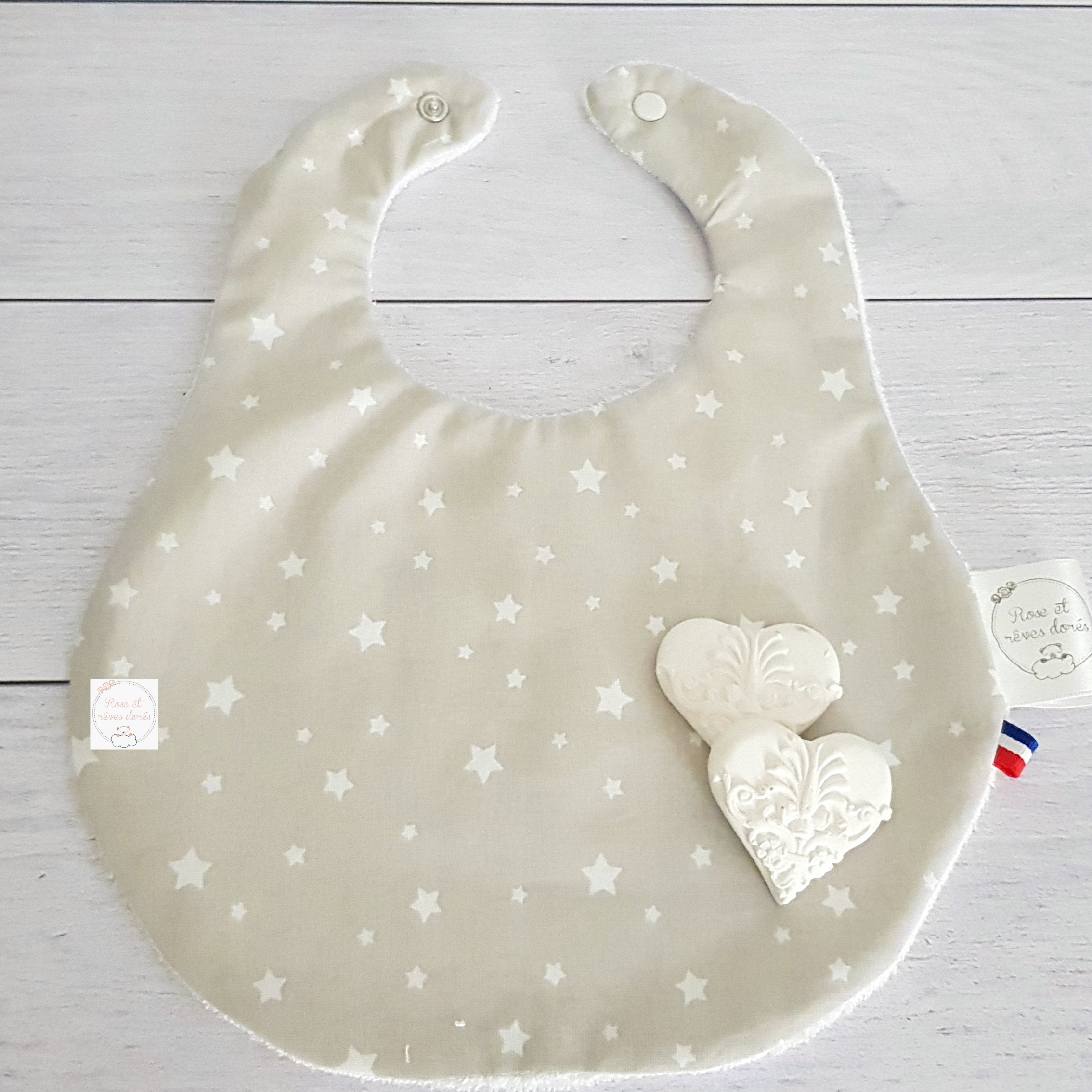 Rose et rêves dorés Créations sur-mesure Bavoir sur mesure personnalisé