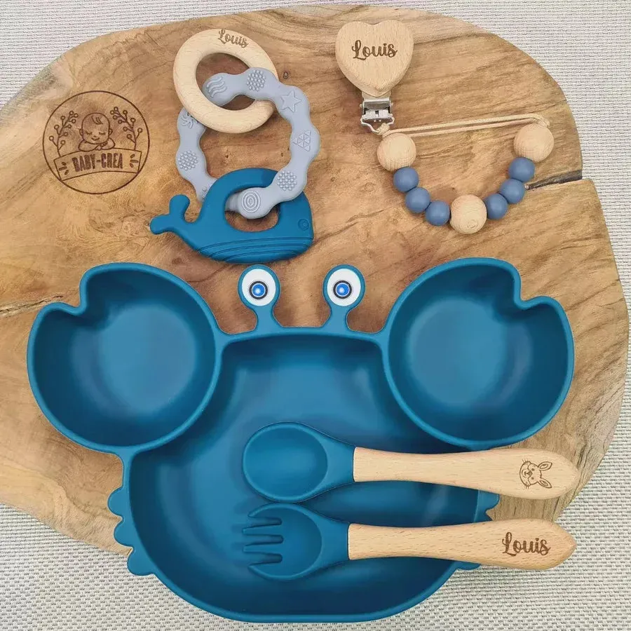 Baby-Crea Coffret naissance personnalisé Assiette Crabe, Attache & Anneau Dauphin bleu marine
