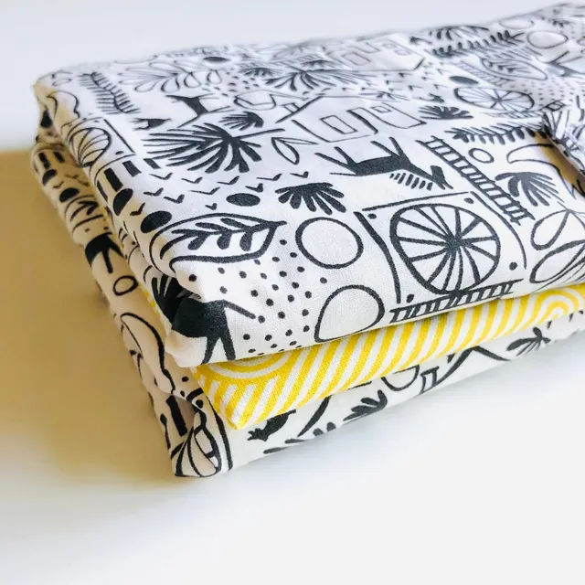 PIOLOU Le Tapis à langer nomade tapis à langer jaune anis avec pochette