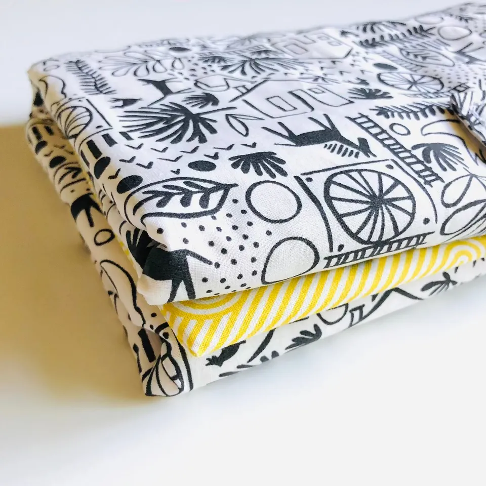 PIOLOU Le Tapis à langer nomade tapis à langer jaune anis avec pochette