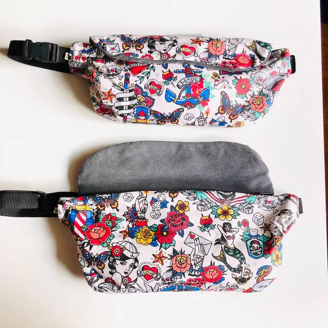 PIOLOU Le Sac Banane La banane enduite blanche tatoo PM