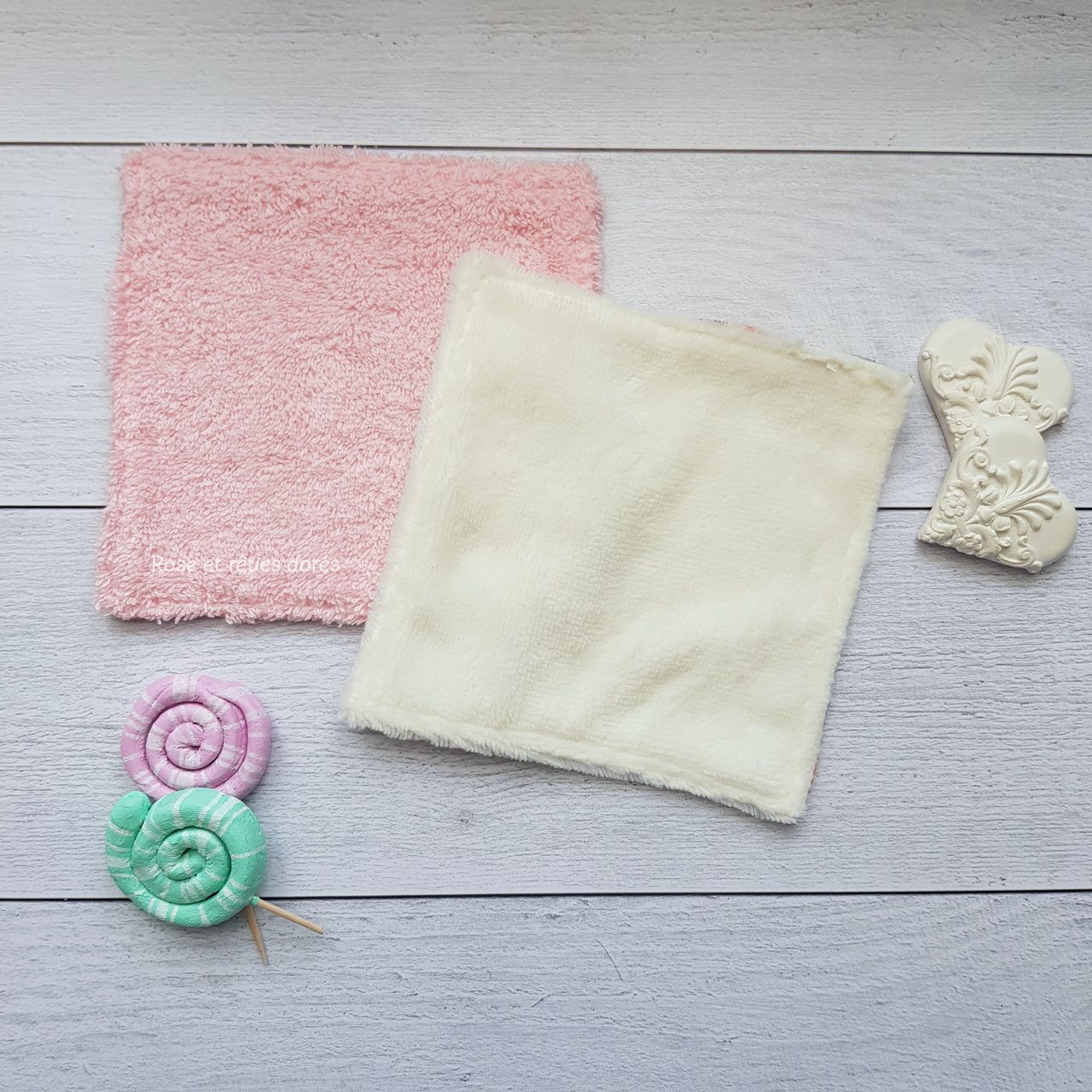 Rose et rêves dorés Lingettes, serviette visage, gants Lingette au choix de taille L en coton