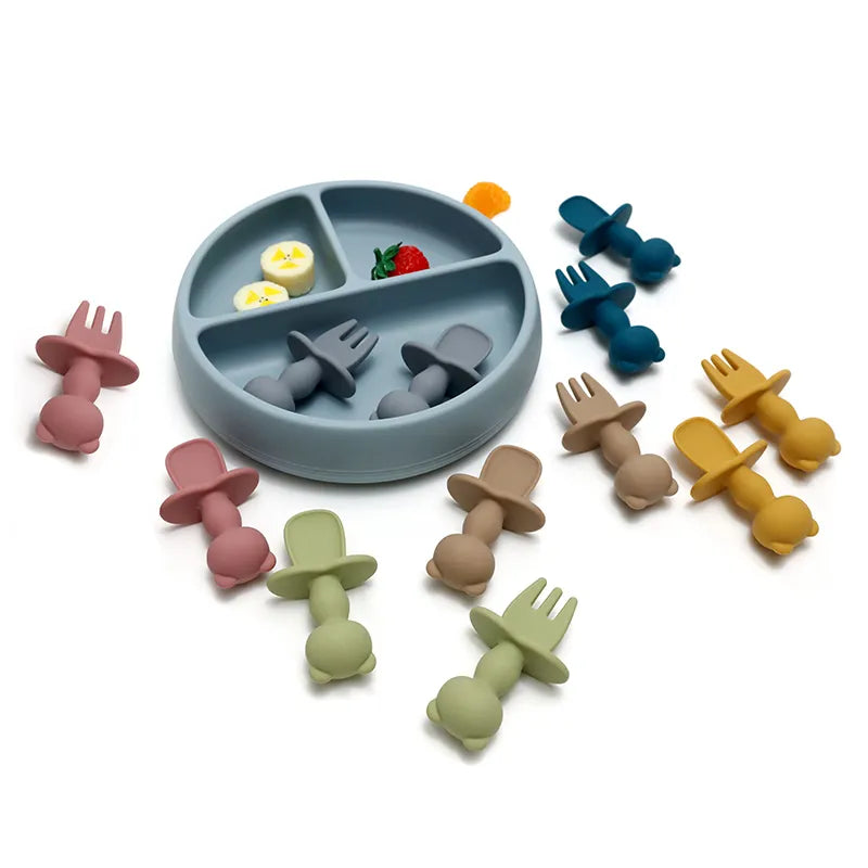 Baby-Crea Vaisselle Bébé Couvert pour Bébé en Silicone couvert rouge tomette DME