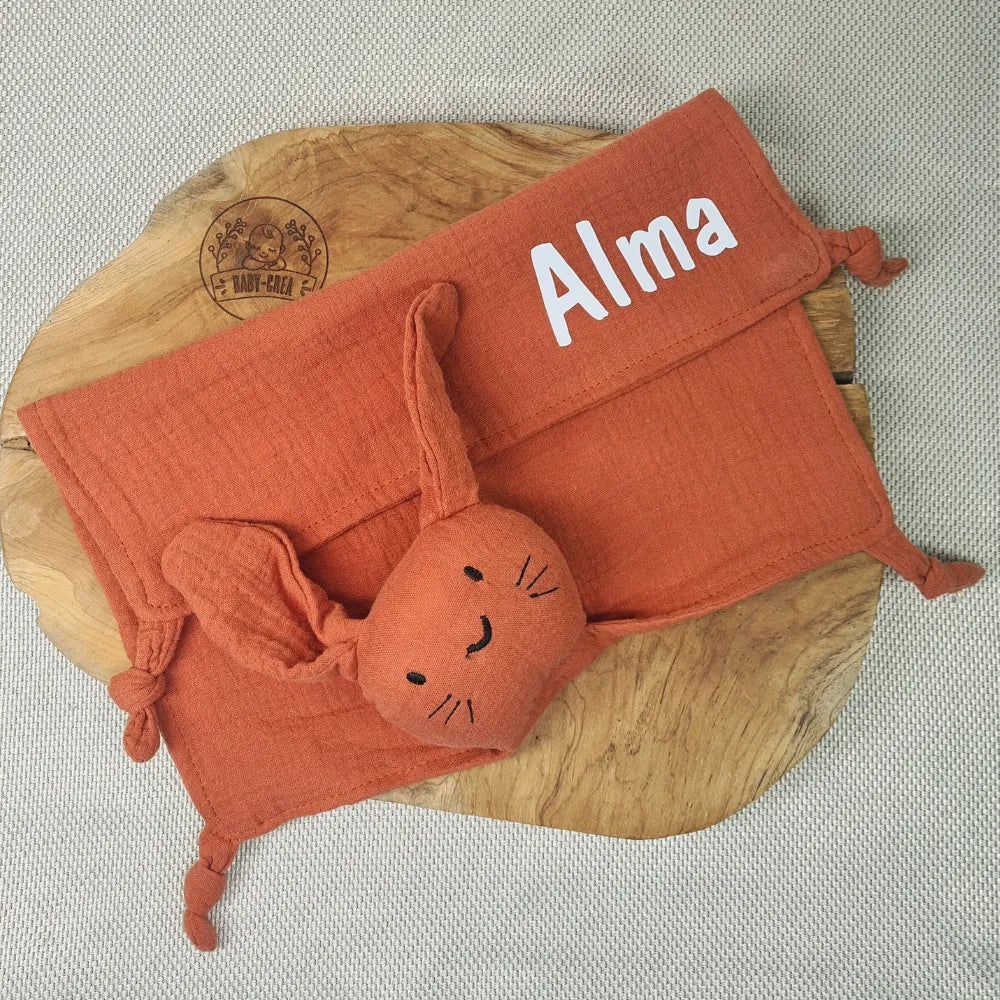 Baby-Crea Doudou personnalisé lapin beige prénom gravé tissu doux