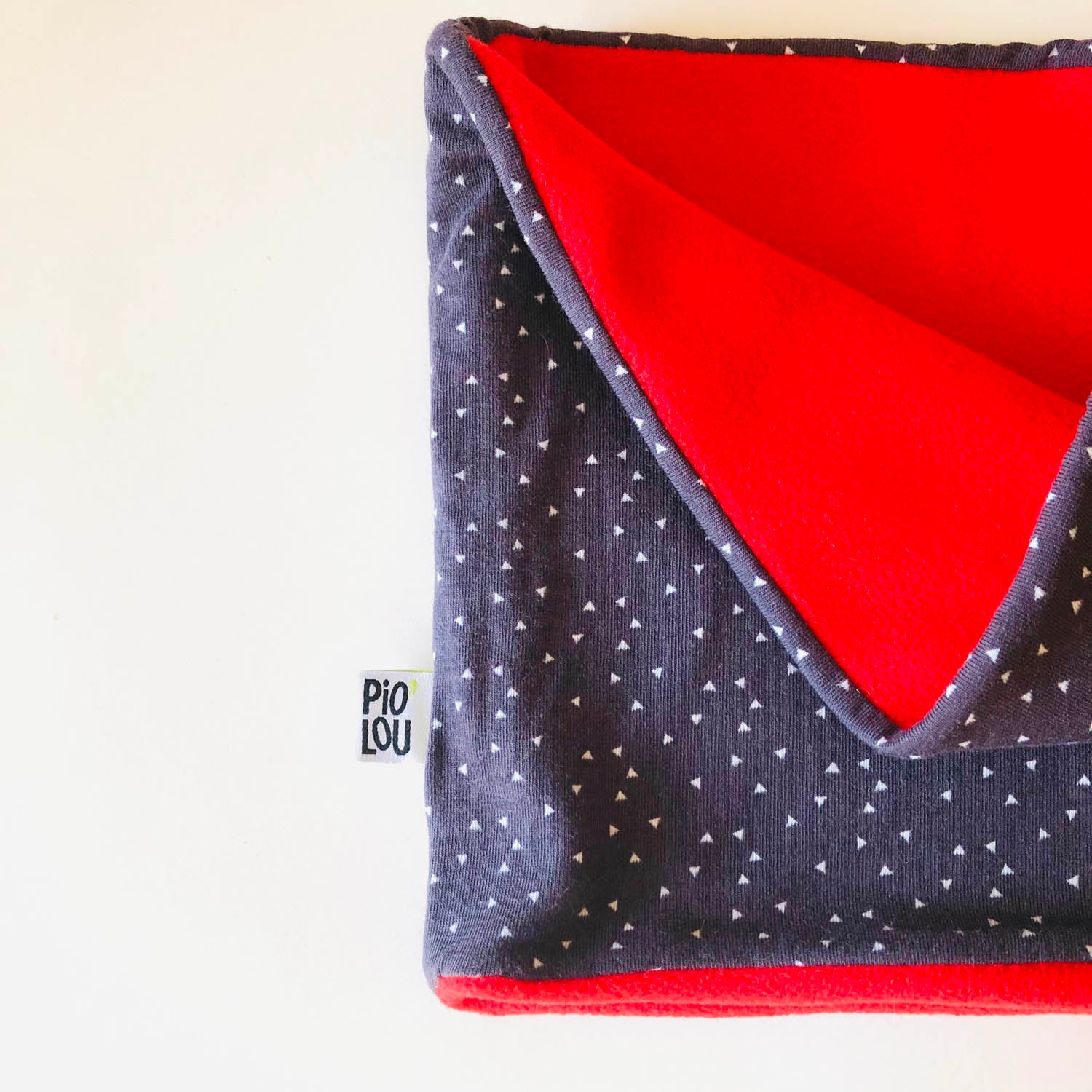PIOLOU Le Tour de Cou tour de cou enfant réversible rouge marine triangles