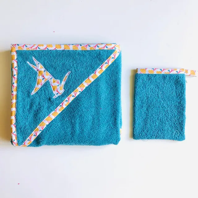 PIOLOU La Cape de bain cape de bain XL bébé bleue avec gant