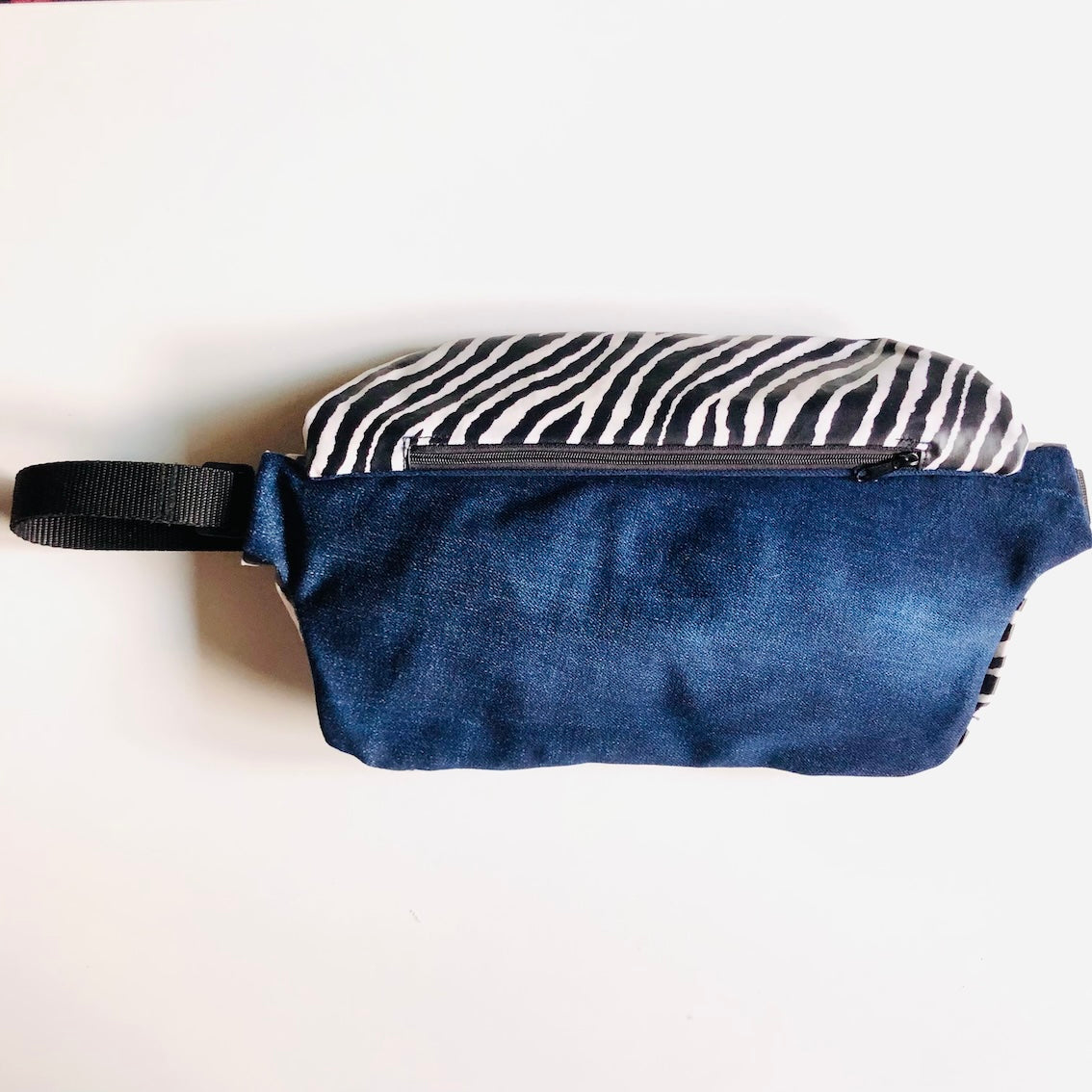 PIOLOU Le Sac Banane La banane enduite zèbre sac banane PM