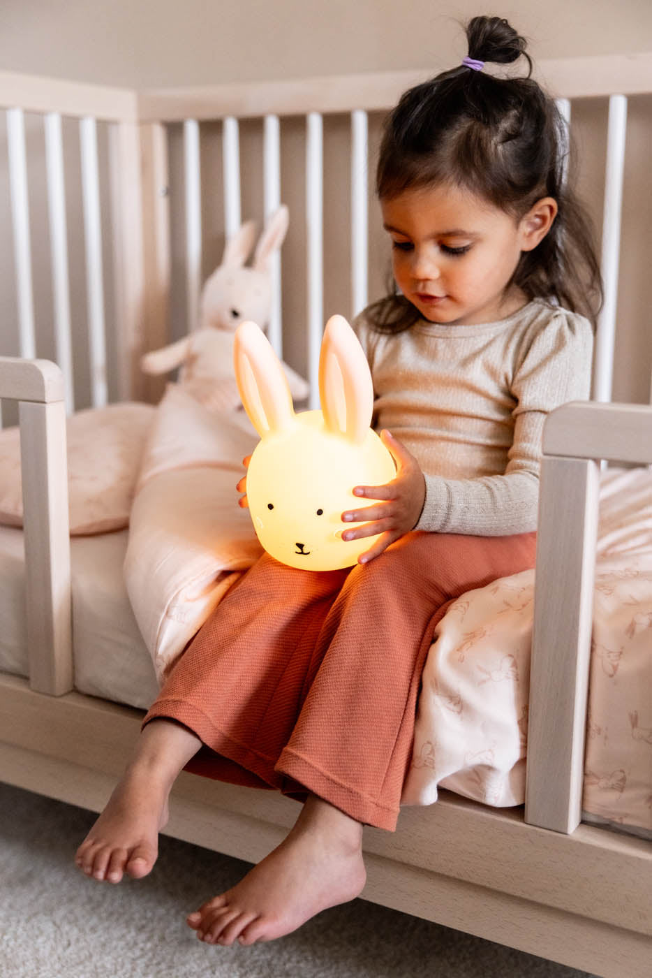 Trixie Baby Veilleuses Mrs. Rabbit veilleuse rechargeable en silicone