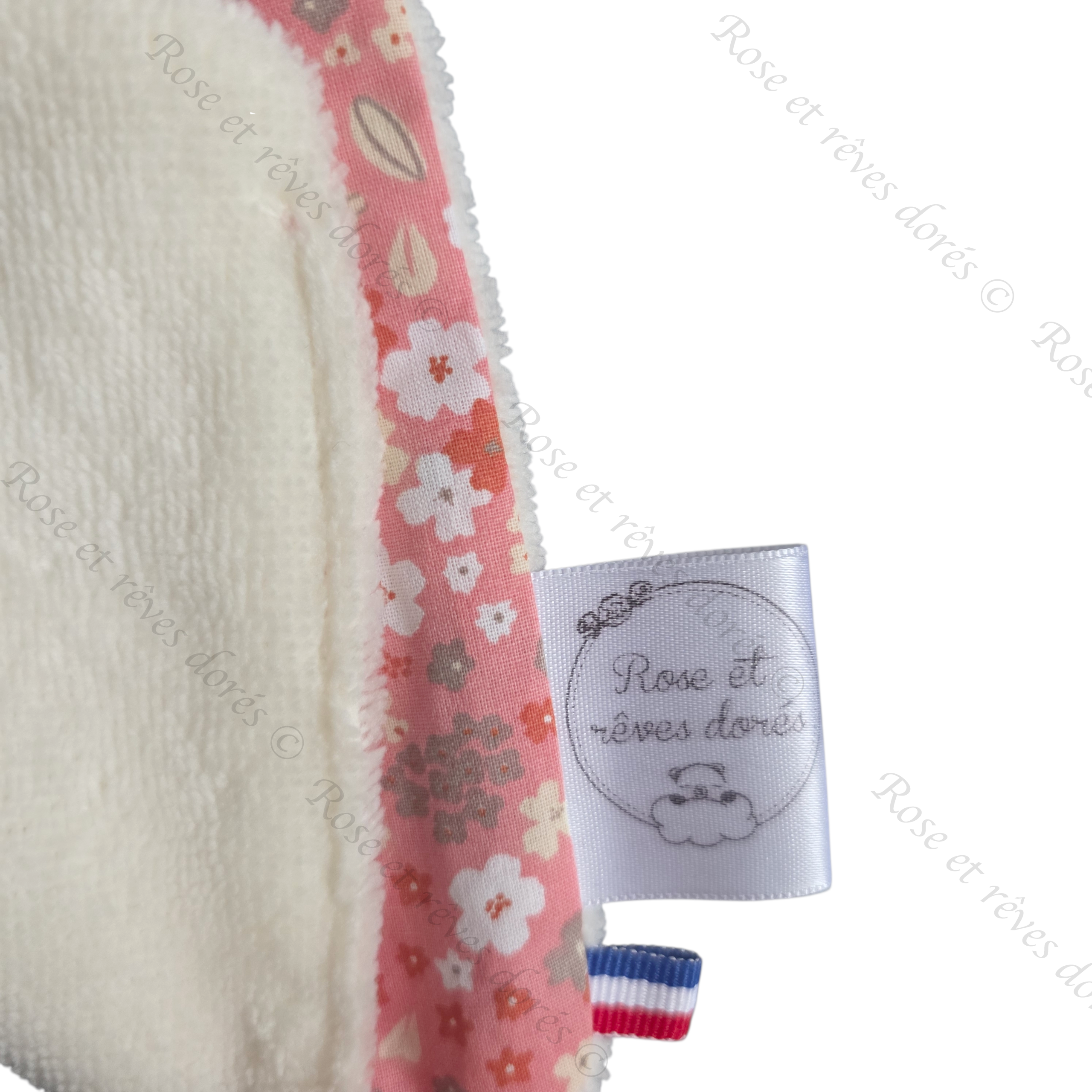 Rose et rêves dorés Bavoirs Bavoir bébé fleurs d’été