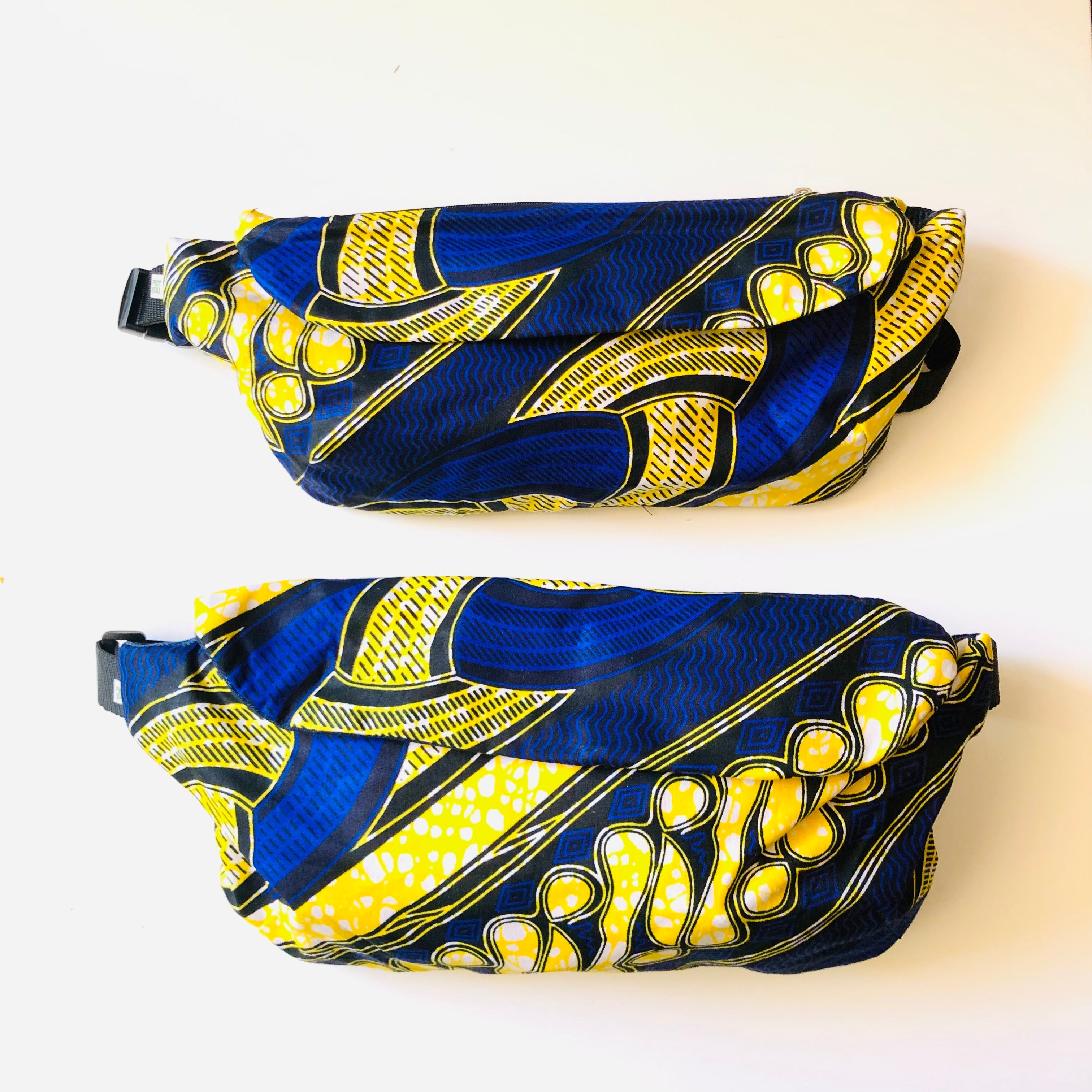 PIOLOU Le Sac Banane La banane wax bleue et jaune PM