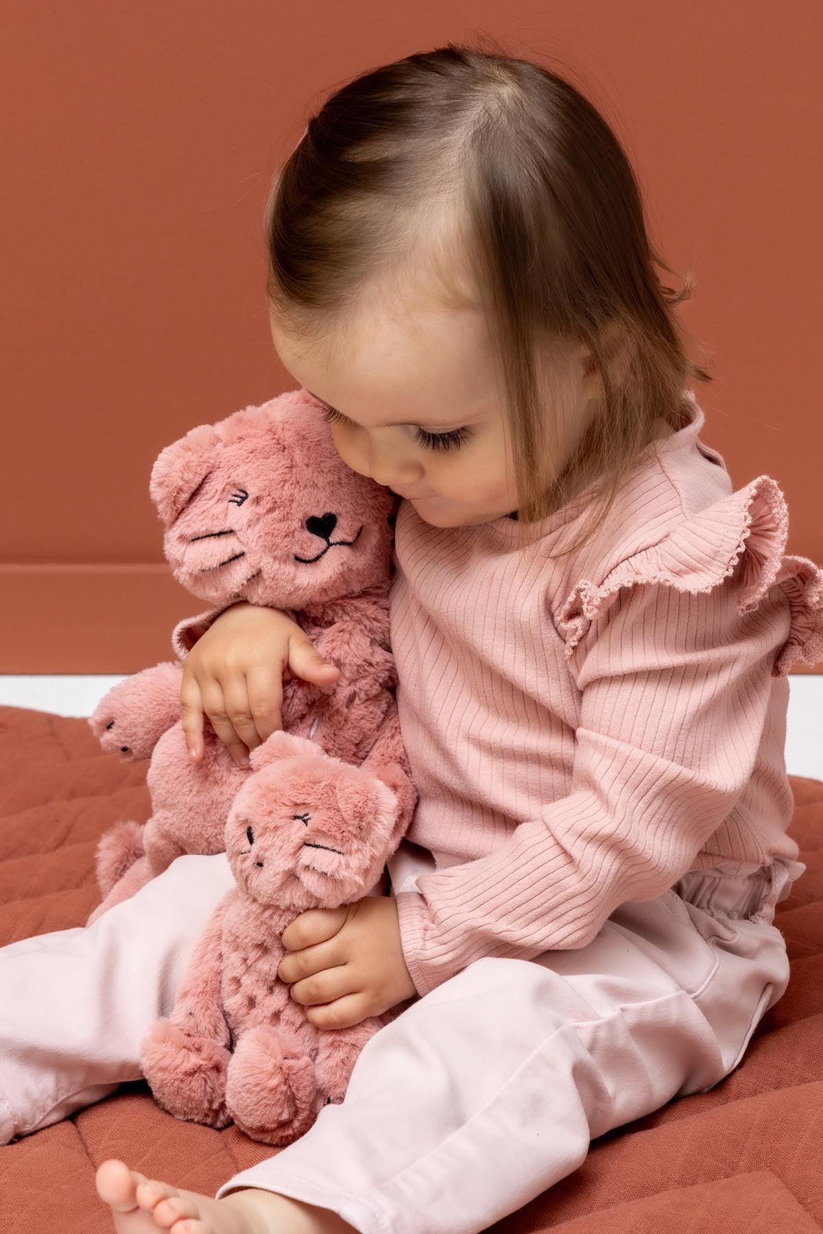 Trixie Baby Premiers jouets Mrs. Cat peluche bébé