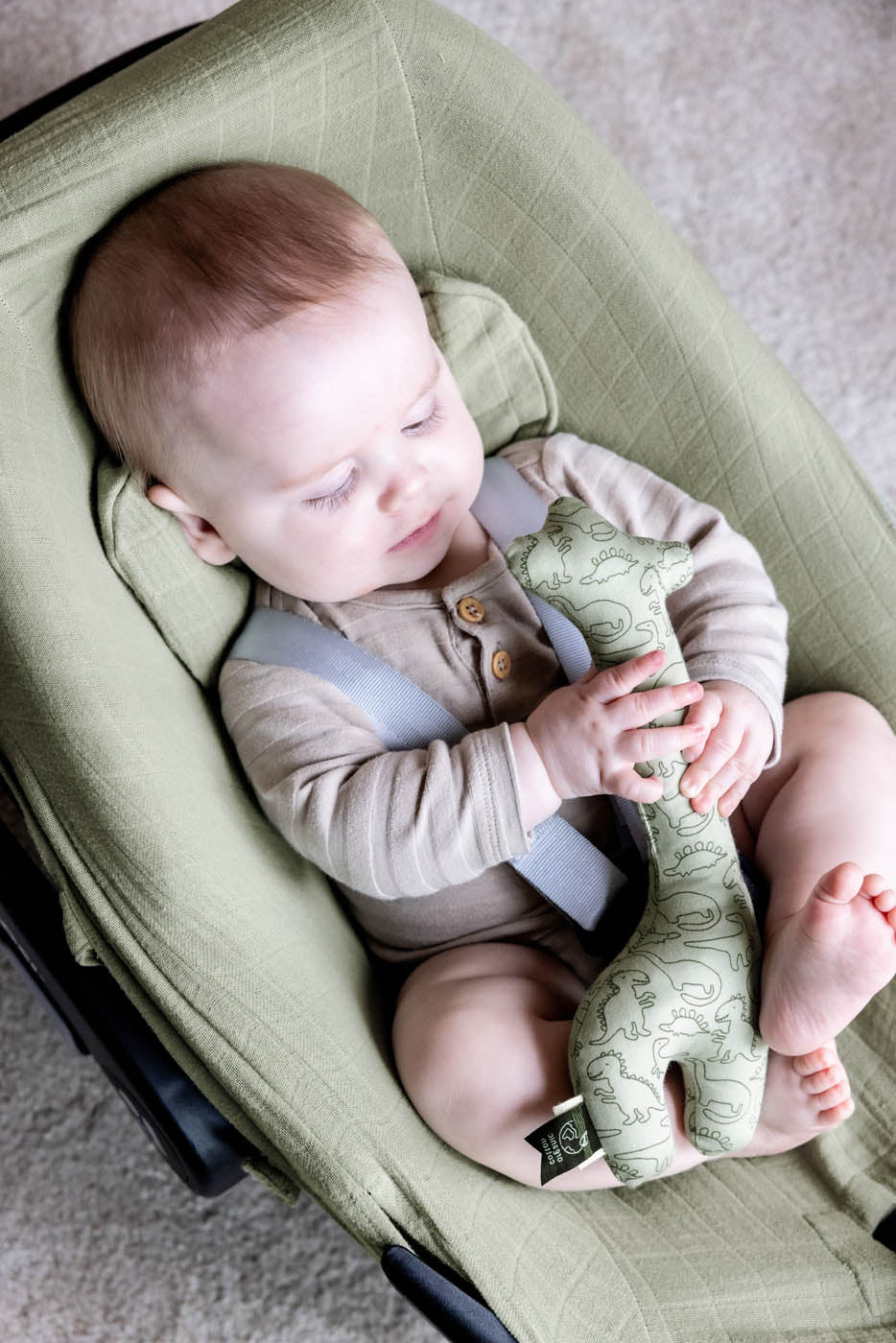 Trixie Baby Premiers jouets Hochet Girafe Daring Dino doux