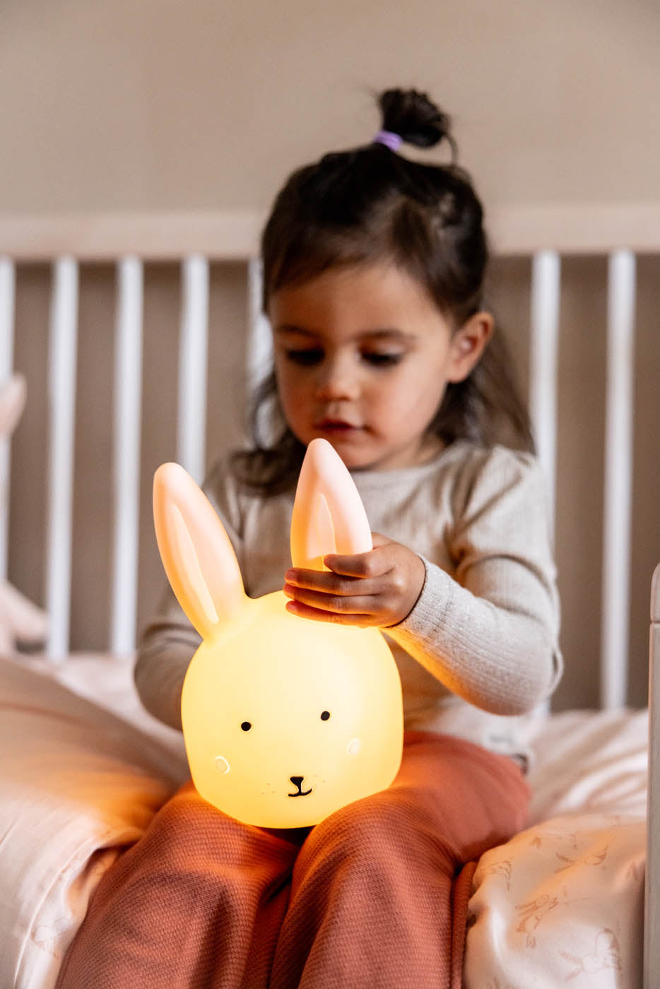 Trixie Baby Veilleuses Mrs. Rabbit veilleuse rechargeable en silicone