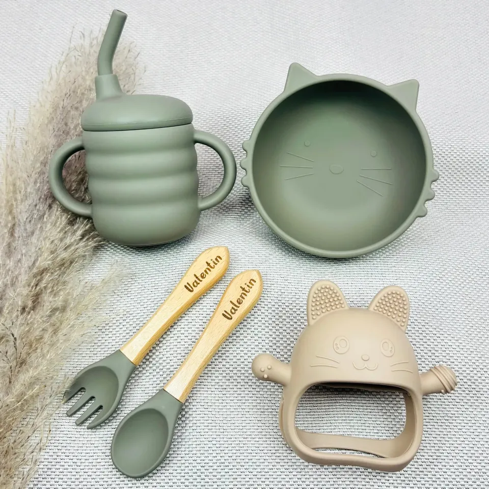 Baby-Crea Coffret repas bébé set repas chat personnalisé vert olive silicone