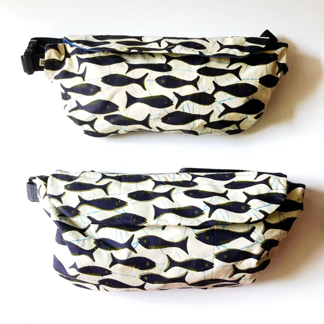 Piolou Le Sac Banane La banane wax écrue fish sac banane PM