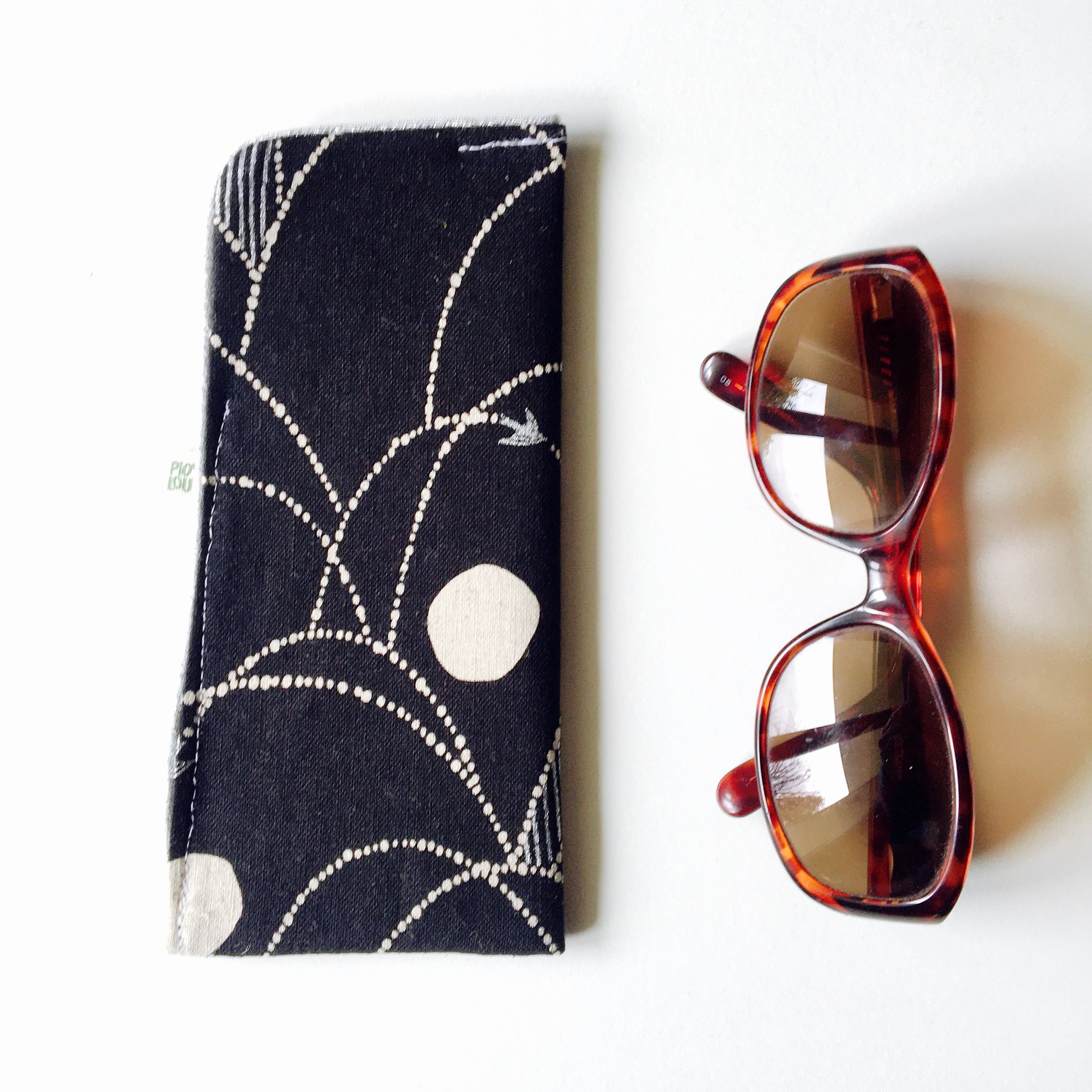 PIOLOU L'etui à Lunettes étui à lunettes noir argenté coton
