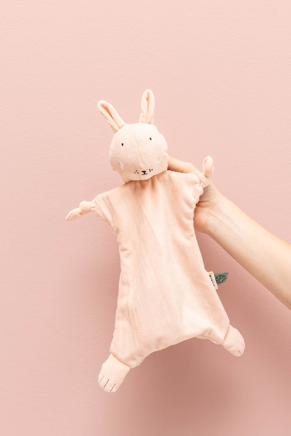 Trixie Baby Premiers jouets Mrs. Rabbit doudou attache sucette